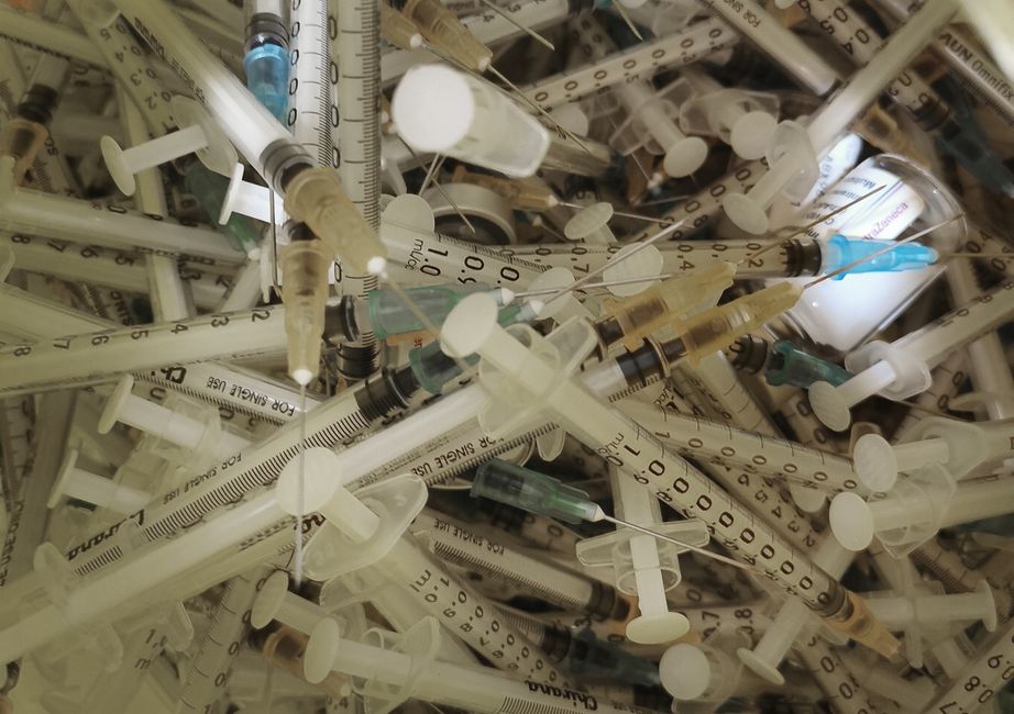 Cât de mult risipim? Medicamente de 480 milioane de lire aruncate anual în Anglia