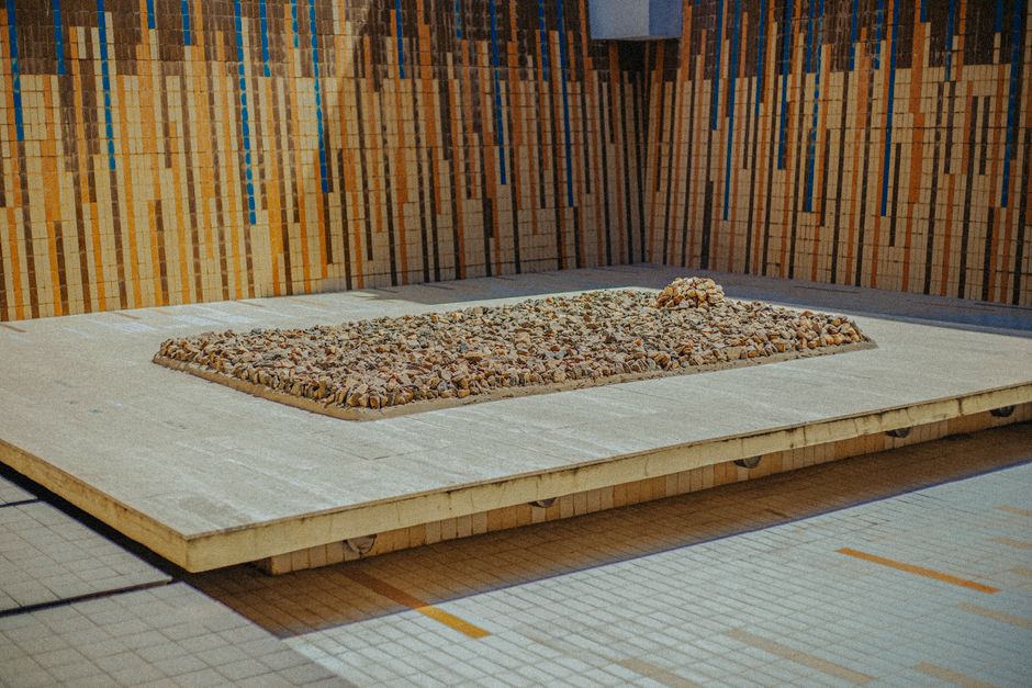 Descoperă noul set LEGO dedicat capodoperei lui Klimt: 'Sărutul'