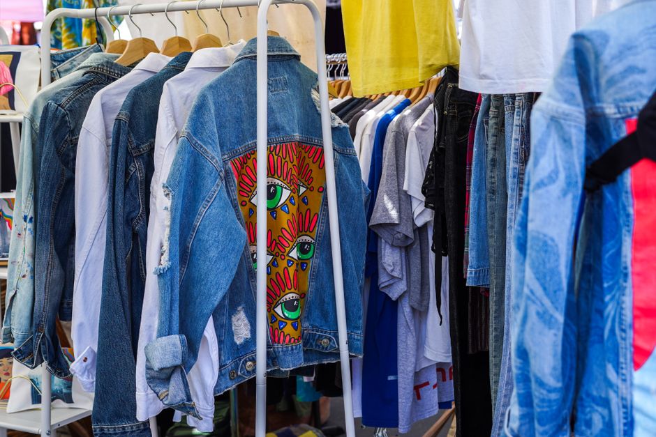 Cum o tânără antreprenoare a revoluționat moda studentilor cu o platformă inovatoare