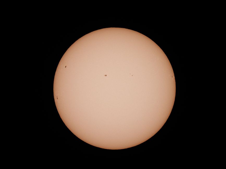 Experiențe astronomice captivante în Brașov: Săptămâna Soarelui revine cu observații gratuite