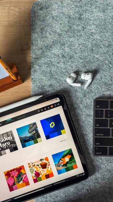 Descoperă accesoriile esențiale pentru a transforma iPad-ul în instrumentul perfect de studiu