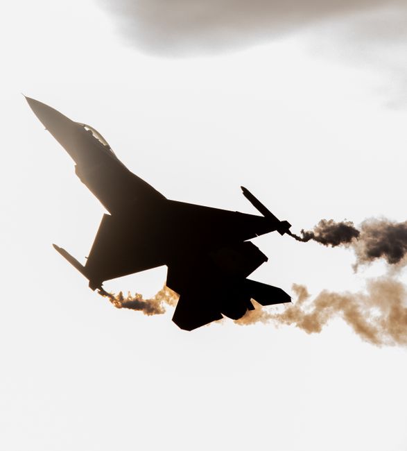 Aerostar Bacău își extinde expertiza cu modernizarea avioanelor F-16, investiții semnificative în apărarea națională