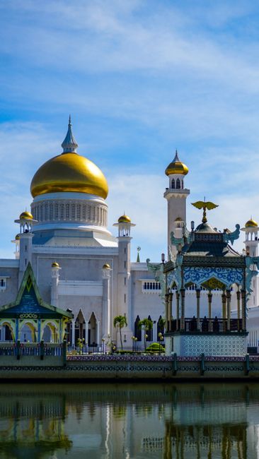 Controversa regală din Brunei: Nora sultanului își pierde titlurile din cauza comportamentului necorespunzător