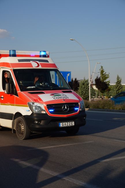 Accident în lanț pe DN 11: patru răniți după coliziunea a șase mașini
