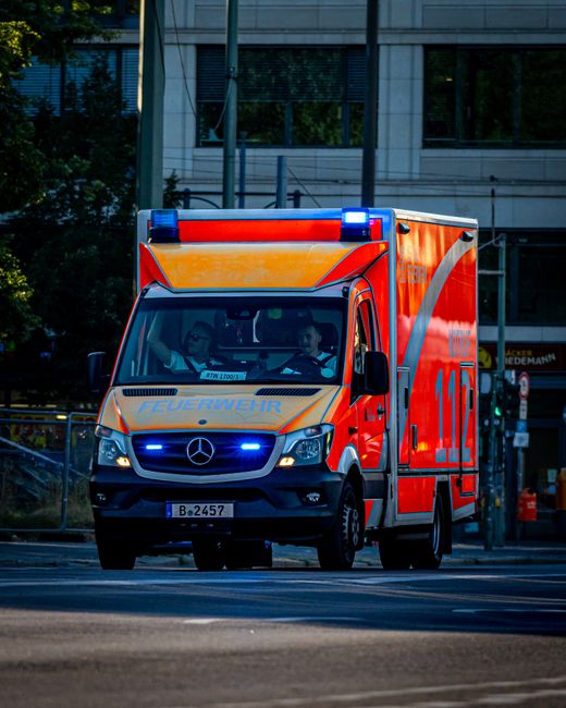 Accident rutier grav în Bradu: un minor transportat la spital
