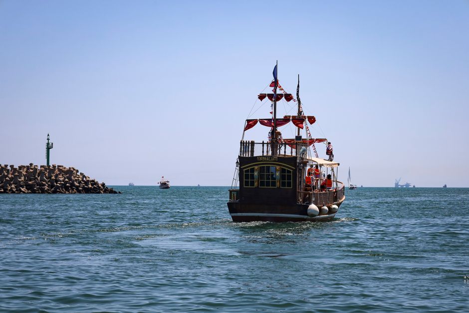 Ilie Bolojan întâmpinat cu huiduieli la festivitatea de Ziua Marinei din Constanța