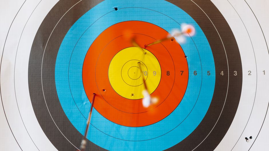 Arcașii din Orăștie strălucesc la Campionatul Național de arc istoric