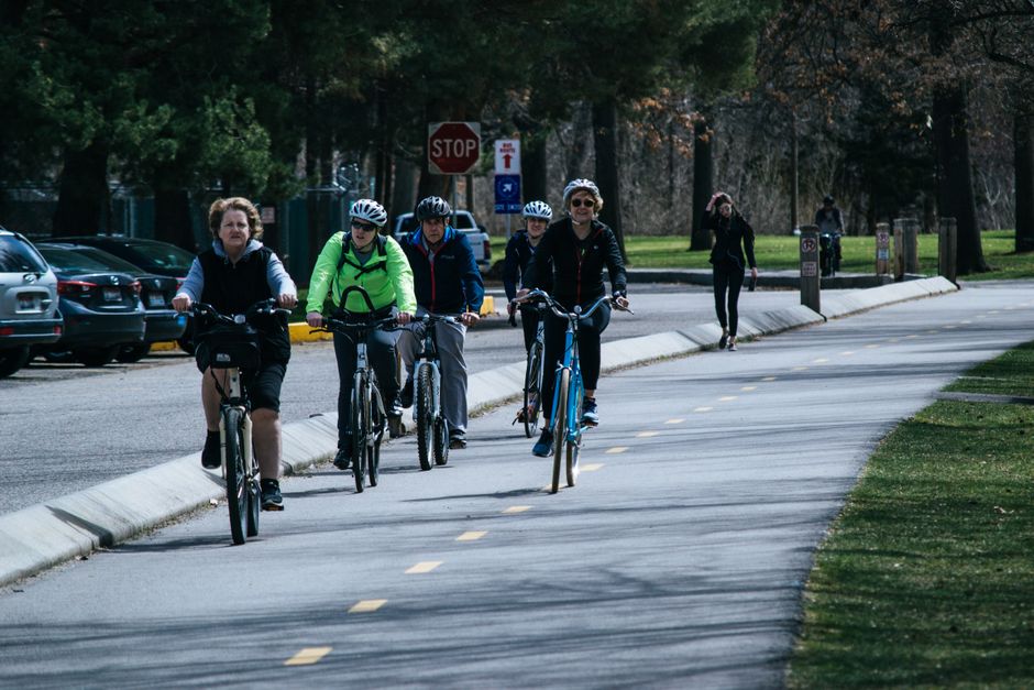 Ulmeni se transformă: peste 5 km de piste pentru biciclete în oraș