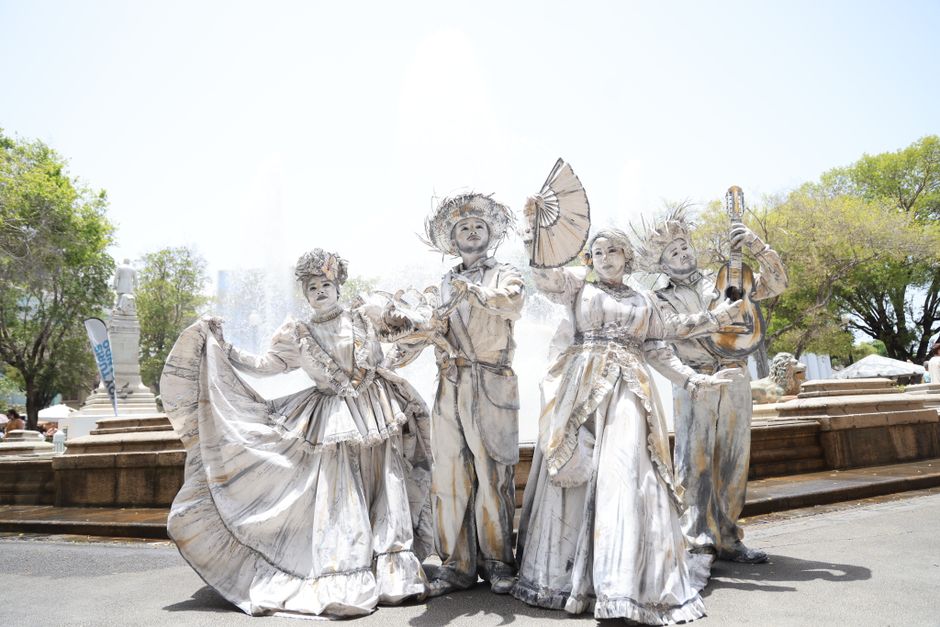 Ultimul spectacol cu statui vivante în Constanța: o sărbătoare a artei pe străzile orașului