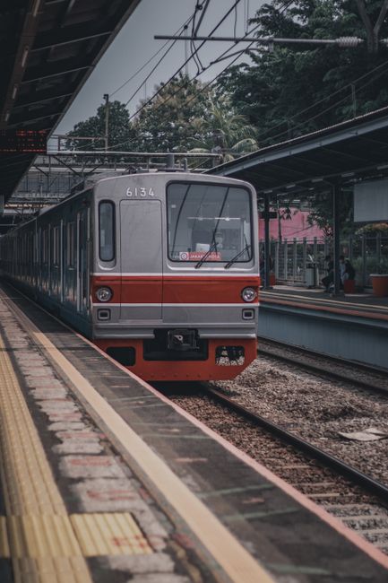 Modificări importante în circulația trenurilor: autobuze între Arad și Timișoara în septembrie