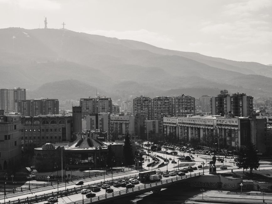 Atenție români! Cozi lungi și așteptări la frontiera Tabanovce din Macedonia de Nord