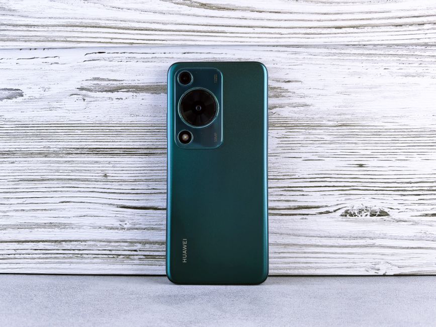 Descoperă noul Huawei Pura X View: un smartphone inovator cu baterie uriașă