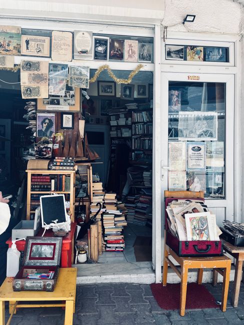 Piteștiul își ia rămas bun de la Elena Pavel, o legendă a anticariatului