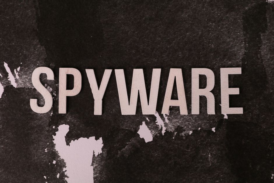 Atenție! Descărcarea rapidă a telefonului ar putea indica spyware