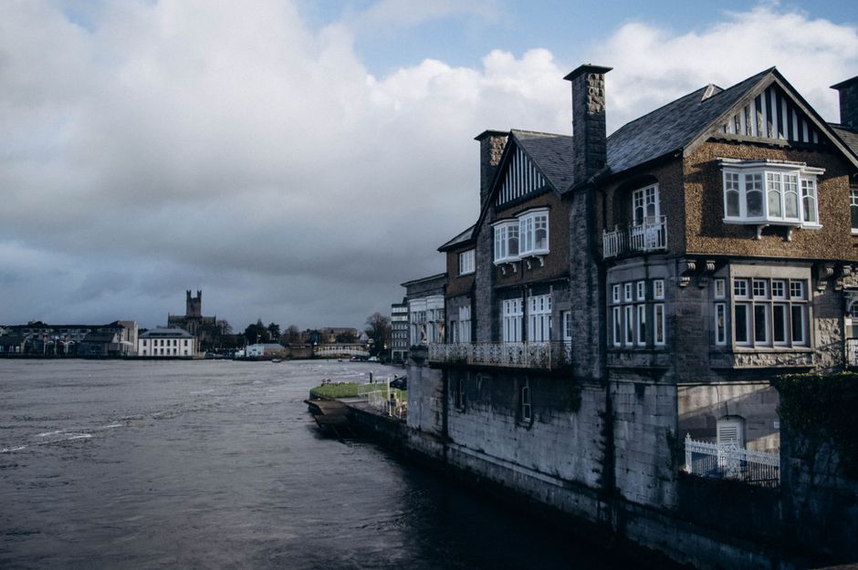 Mark Zuckerberg investește în istorie: un castel gotic în Irlanda pentru 30 de milioane de euro