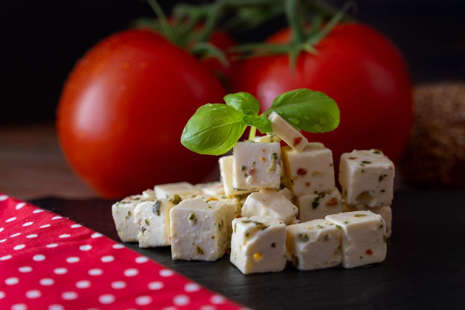 Descoperă rețeta secretă a Tirokafteri – pasta de feta care îți va încânta simțurile