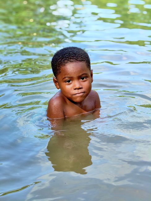 Tragedie în Louisiana: o fetiță de 8 ani a murit din cauza unei infecții rare