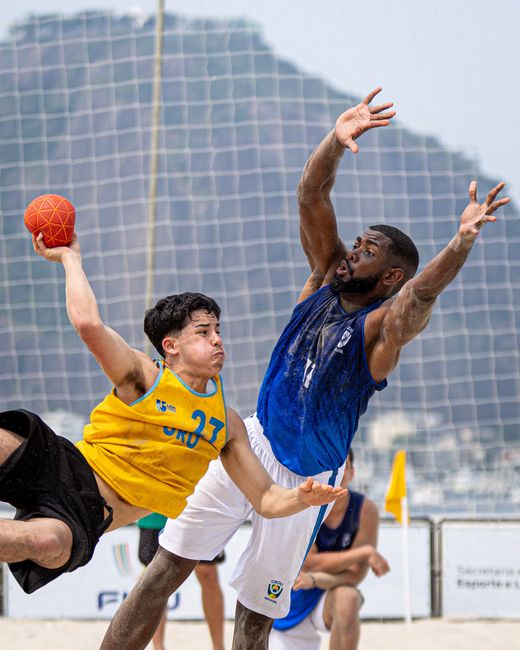 Fabrica de Campioni strălucește cu argint la Campionatul Național de Beach Handball