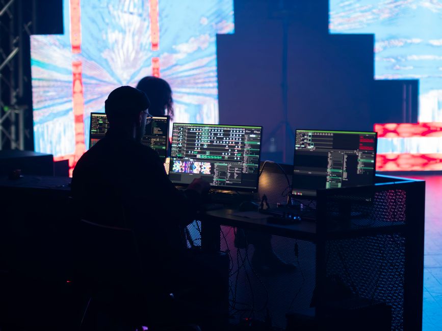 Bucureștiul găzduiește iMapp 2026: o celebrare a artei digitale și tehnologiei