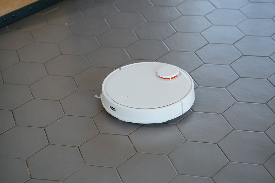 Un bărbat din Taiwan a fost condamnat după ce a folosit un aspirator robot pentru a descoperi infidelitatea soției