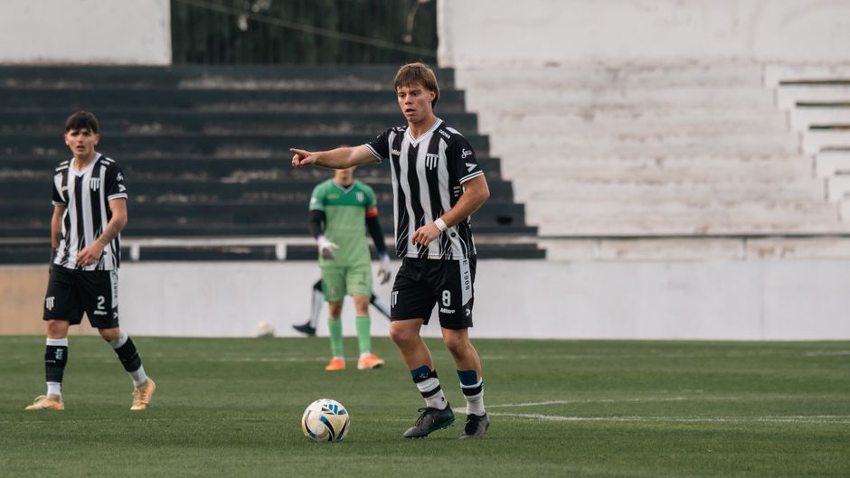 Mihnea Toader, fundaș de 2 metri, se alătură CSC Șelimbăr în ultima zi de transferuri