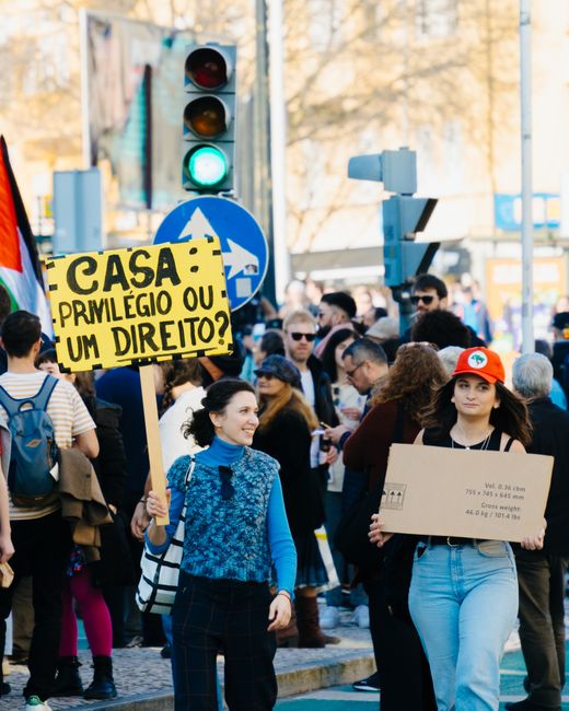 Conflict intens în Gușterița: familii se opun evacuării iminente