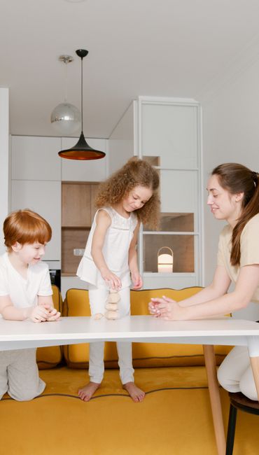 Descoperă secretele parentingului la conferința „Eu și Copilul” din Târgu Mureș