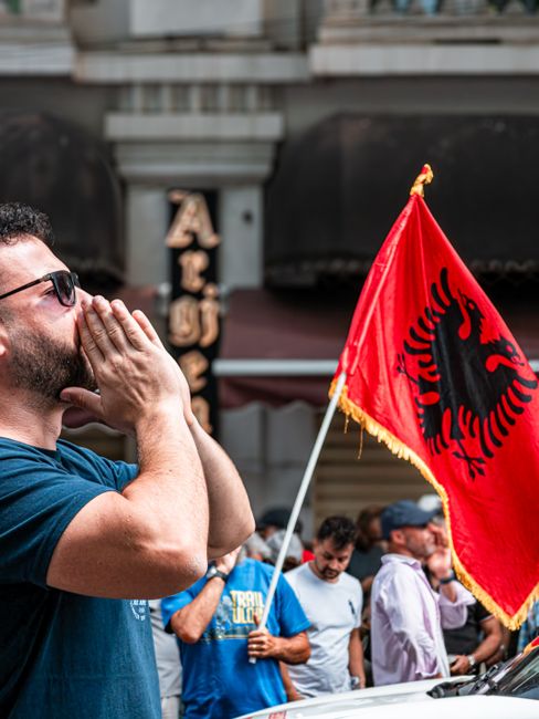 Protestele din Albania continuă: a 105-a zi de cereri pentru schimbare