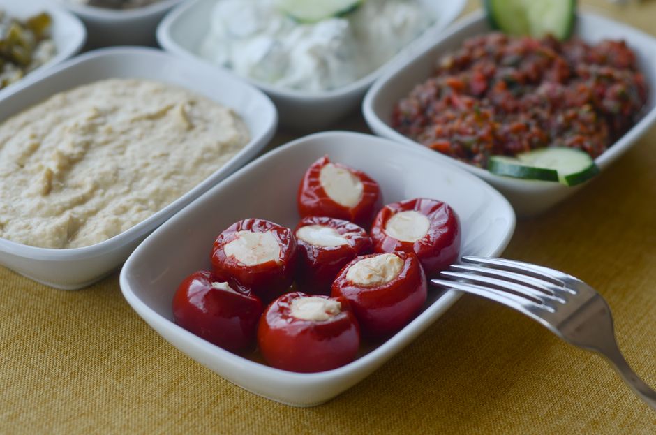 Descoperă rețeta delicioasă de ardei umpluți cu feta, perfecti pentru orice ocazie