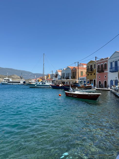 Grecia oferă 5.000 de euro anual pentru relocarea pe insula Kastellorizo