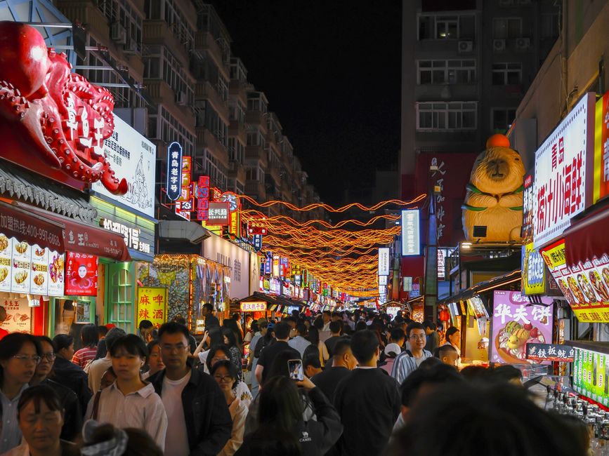 Cum tinerii din Asia transformă singurătatea în miliarde de dolari