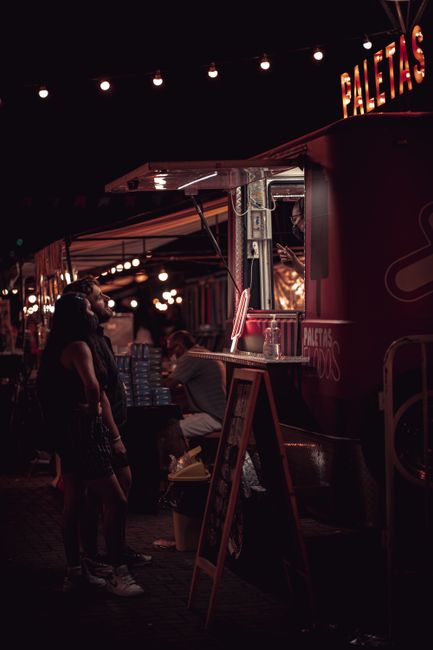 Gastronomie internațională și distracție în centrul Piteștiului la festivalul de street food