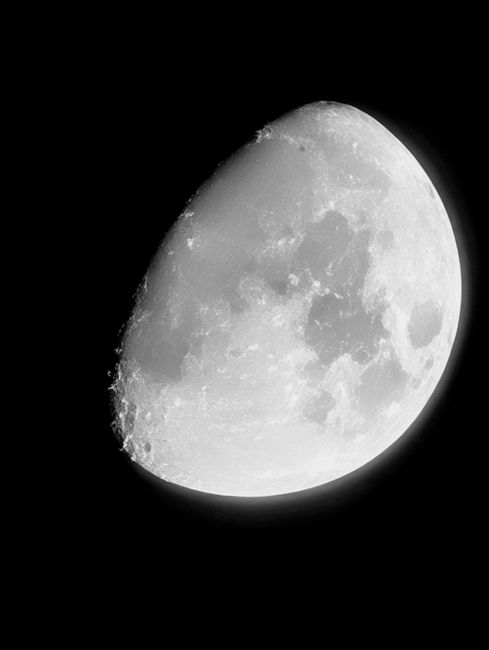 Reactor nuclear pe Lună: visul lui NASA sau o provocare riscantă?
