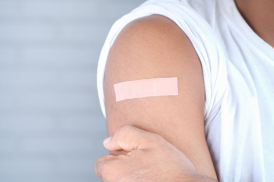 De ce vaccinarea anti-HPV este esențială și pentru băieți