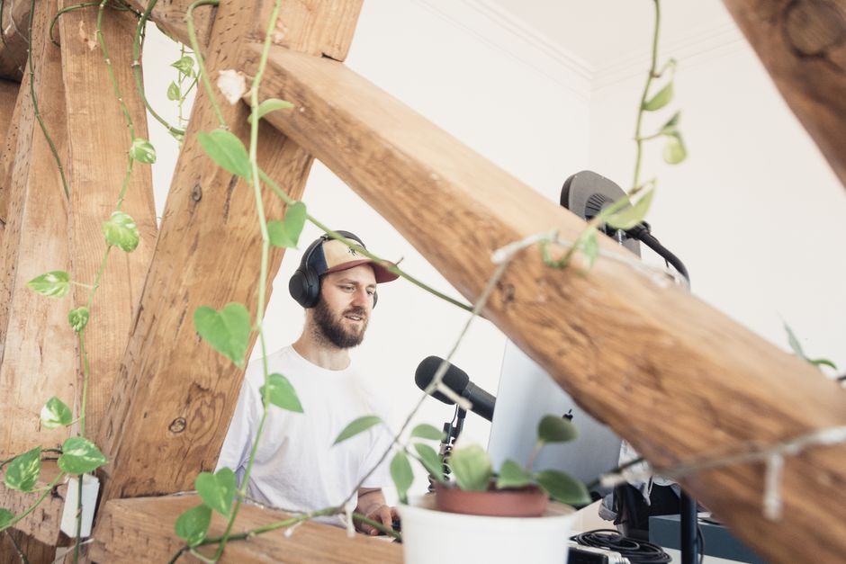 Primarul din Timiș își dezvăluie latura creativă printr-un nou podcast