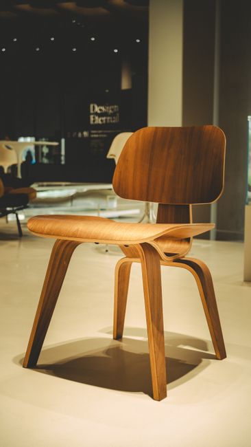 Descoperă succesul PURE Furniture la cel mai mare târg de mobilă din România!