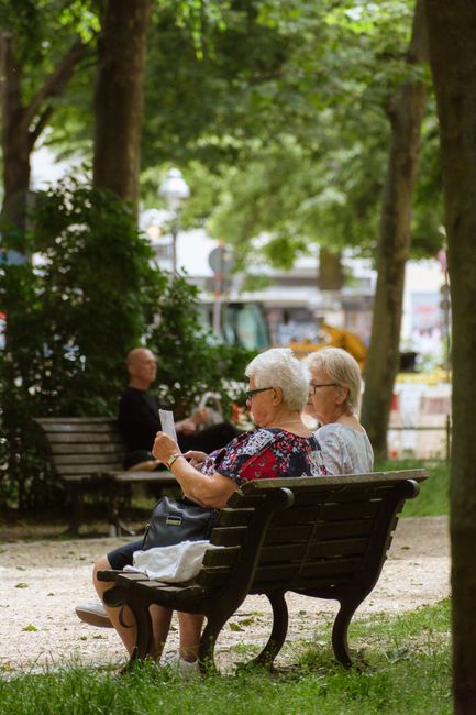 Când poți ieși la pensie: ghid pentru femeile din România până în 2035