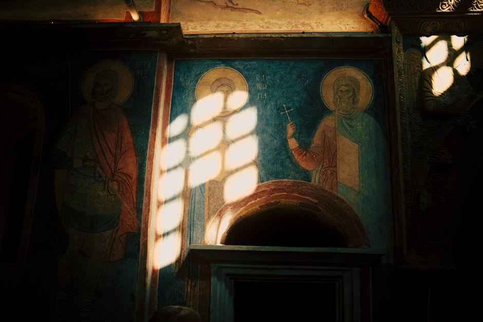 Descoperă povestea impresionantă a Sfântului Teodosie de la Brazi