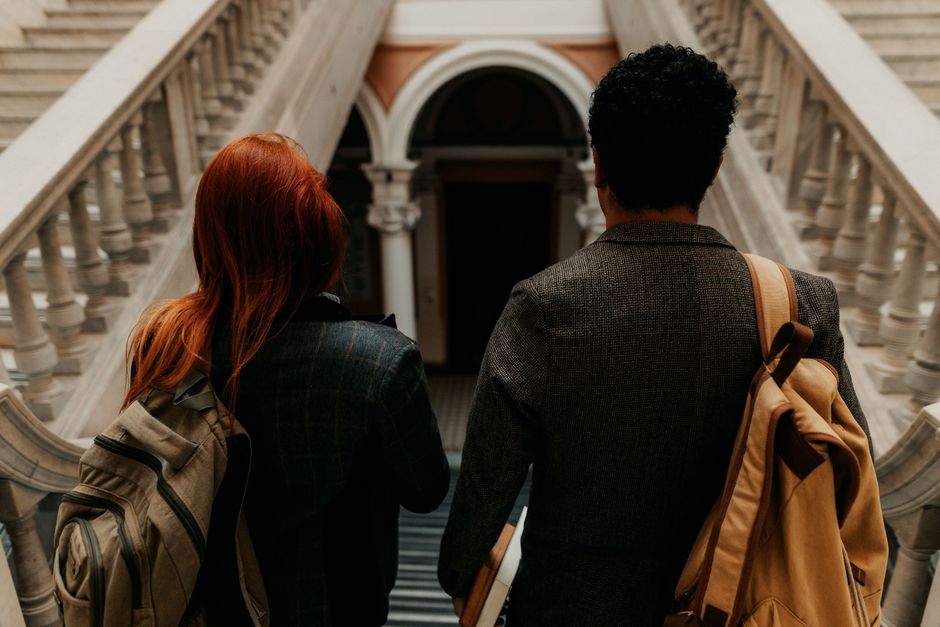 Preferințele tinerilor români pentru studiile în străinătate: Țările de Jos în fruntea listei