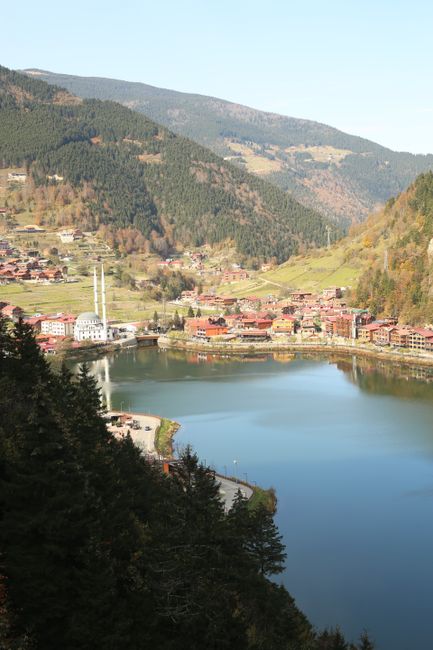 Descoperă Valea Jiului toamna: o oază de liniște și frumusețe naturală