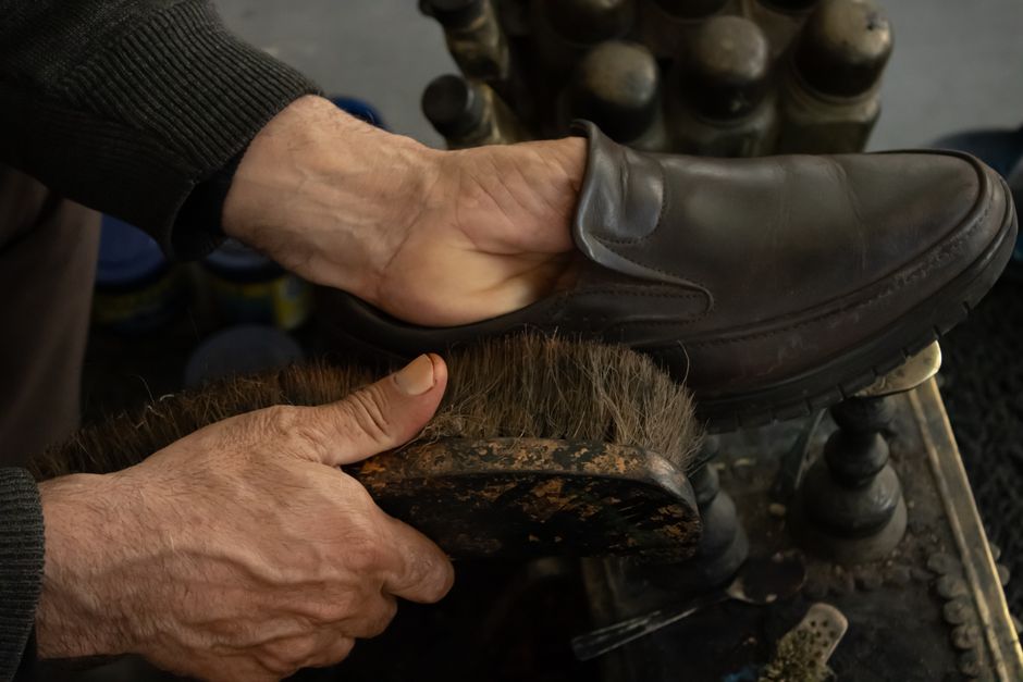 Reduceri de toamnă la SPA Shoes Bistrița: 15% la curățarea profesională a încălțămintei!