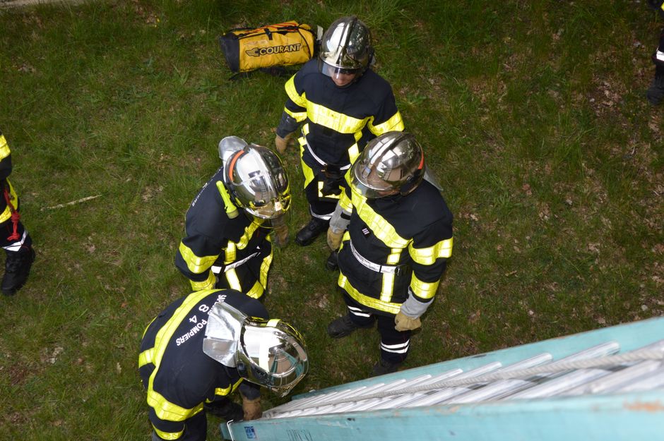 Incendiu simulat la HOMELUX: exercițiu de intervenție al ISU Vrancea