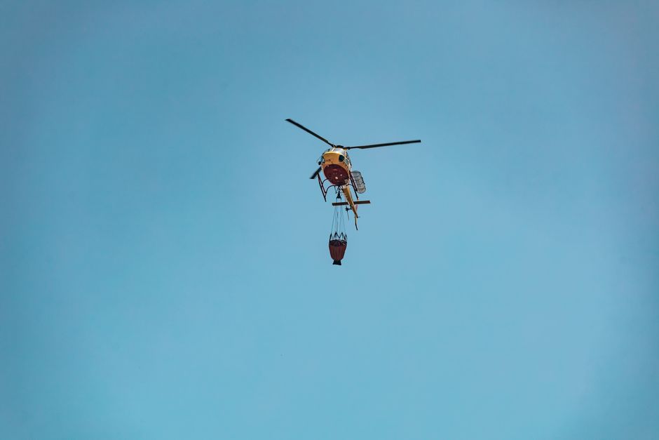 Peste 160 de salvatori mobilizați pentru stingerea incendiilor în Parcul Național Domogled