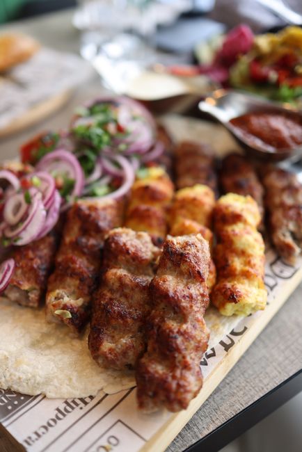 Descoperă gusturile Timișoarei: un tur gastronomic de neuitat