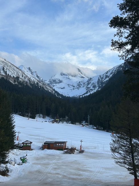 Descoperă cele mai bune stațiuni de schi din Bulgaria pentru vacanța de iarnă