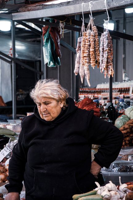 O poveste inspirațională: femeia de 80 de ani care vinde legume în Târgu Jiu