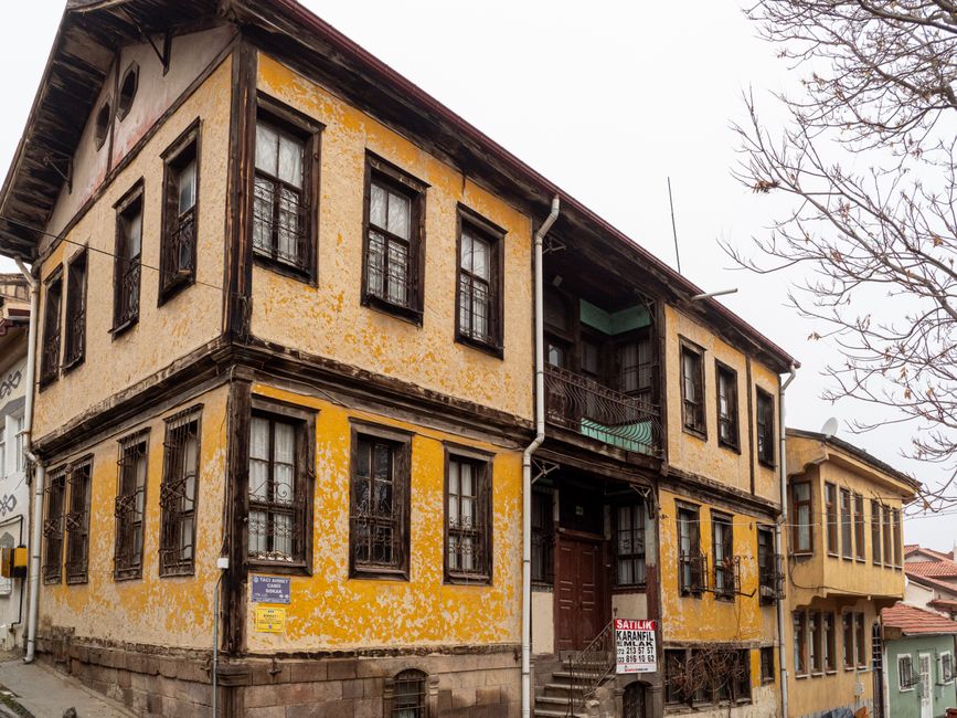 Investiție imobiliară rară în Brașov: Casă pe Strada Cerbului la 585.000 euro