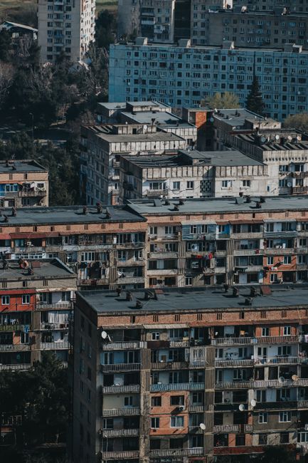 România, pe primul loc în UE: 60% dintre tineri trăiesc în locuințe supraaglomerate