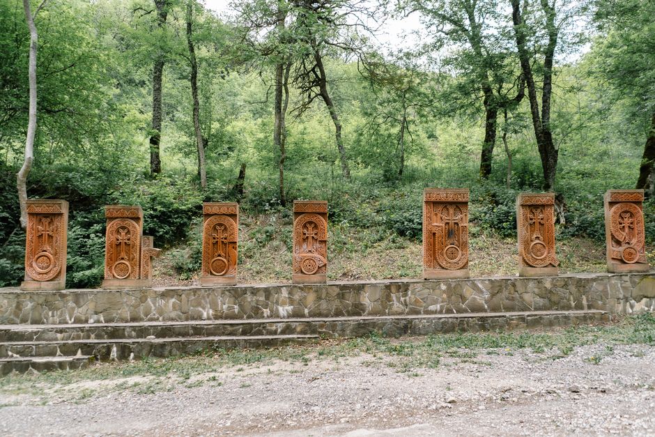 Descoperă sfinții cinstiți pe 30 septembrie: Mucenici și eroine ale credinței