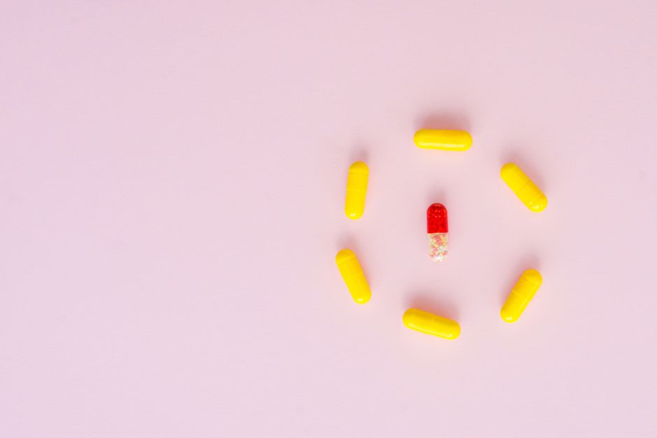 Impactul consumului de dulciuri asupra eficienței antibioticelor: ce spun cercetătorii